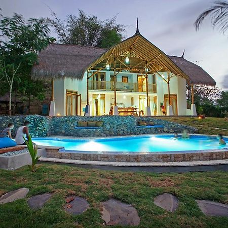 Batu Bambu Hotel Kuta  Exterior photo