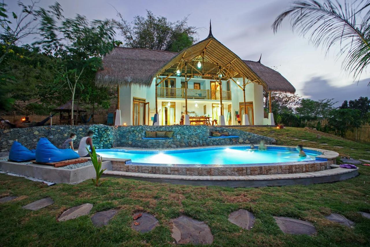 Batu Bambu Hotel Kuta  Exterior photo